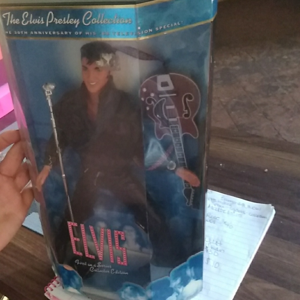 Elvis Presley collector edition